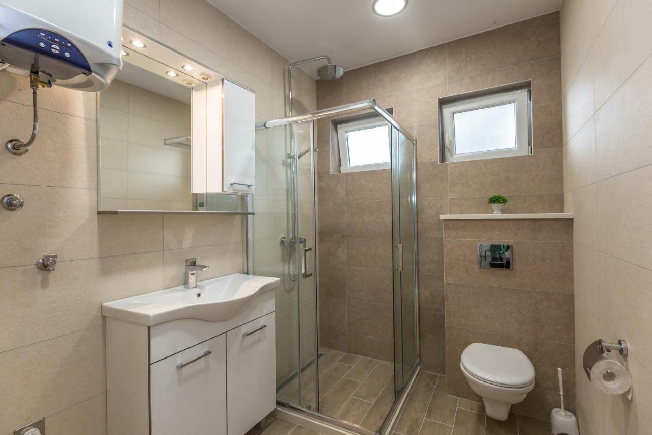 Acoustic Apartment Макарска Екстериор снимка