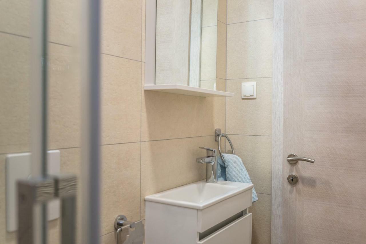 Acoustic Apartment Макарска Екстериор снимка